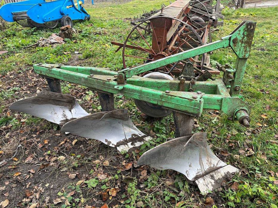 Плуг Bomet 3-30 (Бомет) Польща