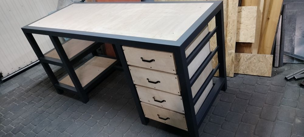 Solidny stół warsztatowy (Falbanek)