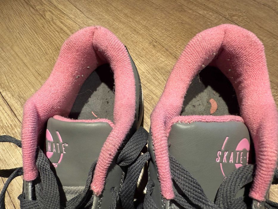 Buty na kółkach SKATE-MATE z 1 kółkiem 36,5 / używane