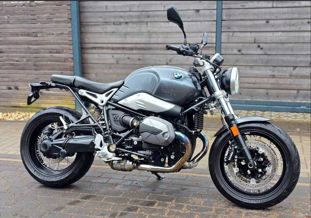 BMW