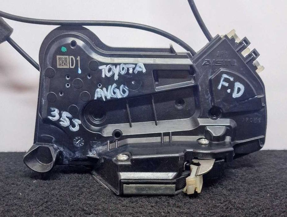 Fechadura / Fecho Porta Frente Direito - TOYOTA AYGO