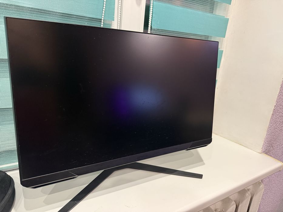 Odyssey g3 "24" 144hz