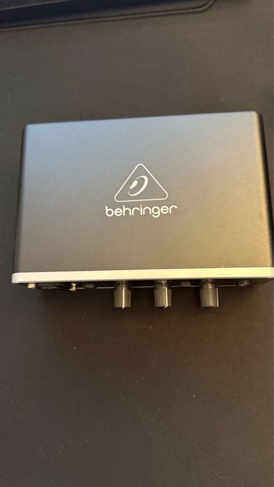 Behringer UMC22 Audio Interface480209927281070080