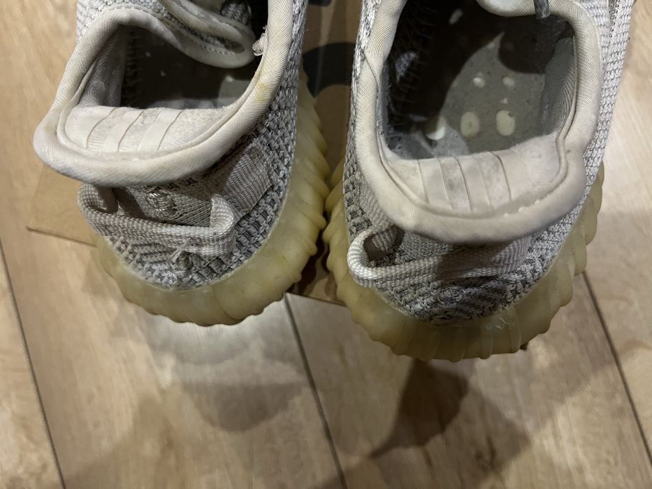Yeezy Boost 350.