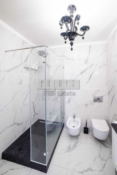 Продаж пентхауса 213.6 м² в класичному стилі, Анни Ахматової 30