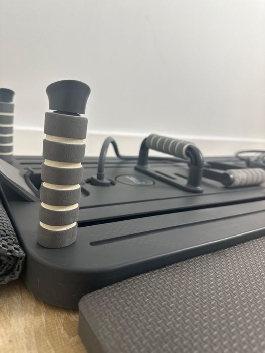 Plataforma Pilates reformer dobrável Northdeer 8 em 1 preta