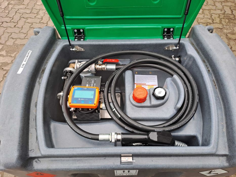 Mobilny Zbiornik Paliwa Oleju Napędowego/AdBlue JFC TT COMBI 900L