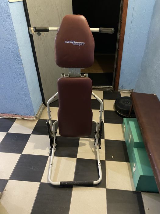 Гантелі, штанги, лава для жима