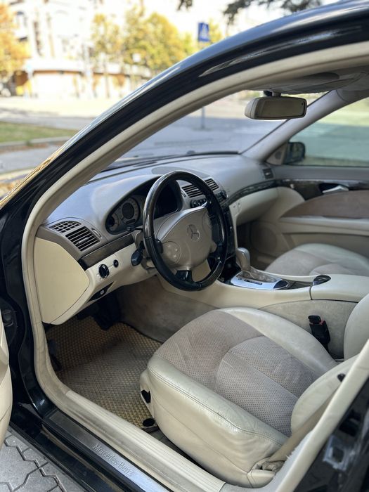 Mercedes W211 3.2 газ/бенз 2005 год avangard