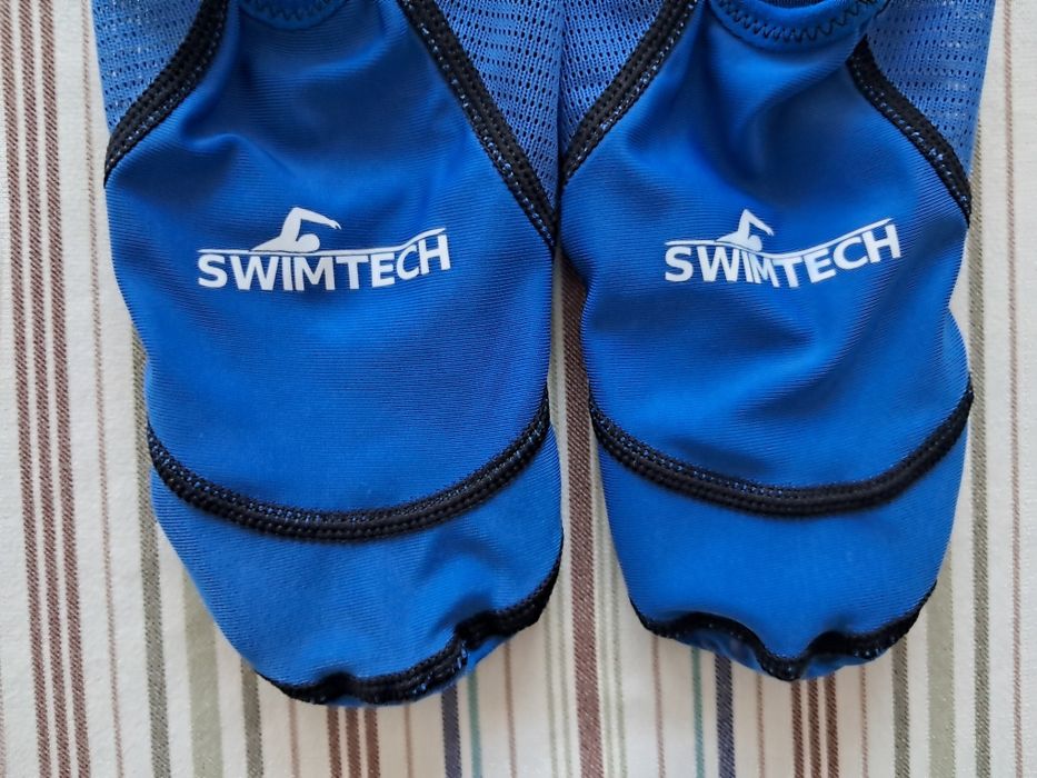 Skarpety basenowe SWIM TECH