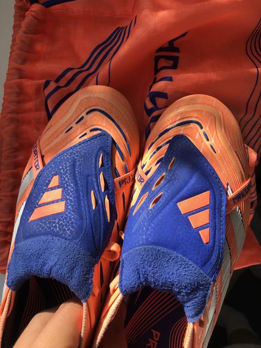 Buty piłkarskie korki lanki adidas predator coral blaze z workiem rozmiar 42  2/3