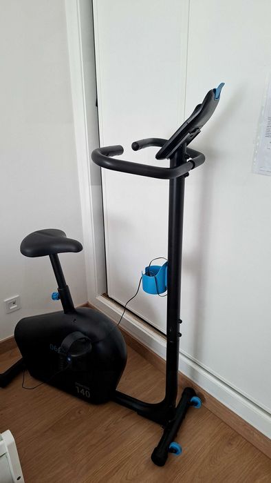 Bicicleta estática usada (em perfeito estado)