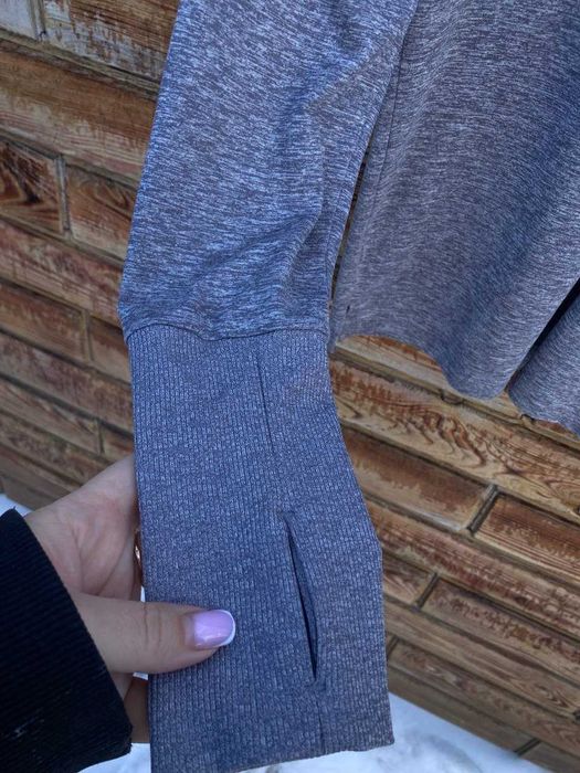 Жіночі сірі спортивні лосини nike