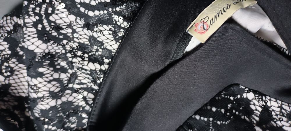 Sukienka koronkowa S Cameo Rose sylwestrowa