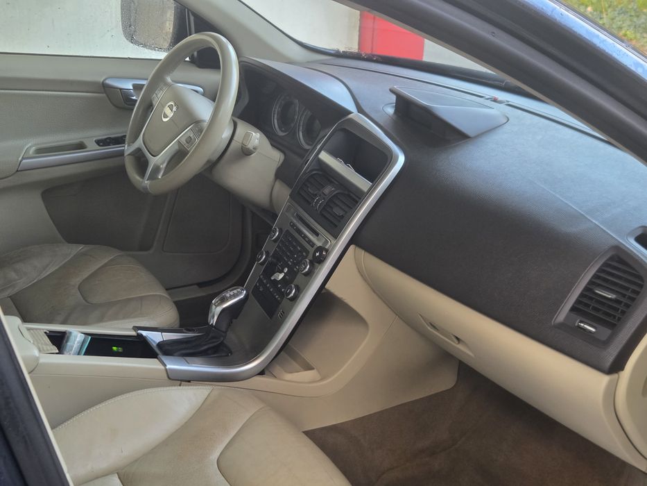 Volvo XC 60 silnik T6