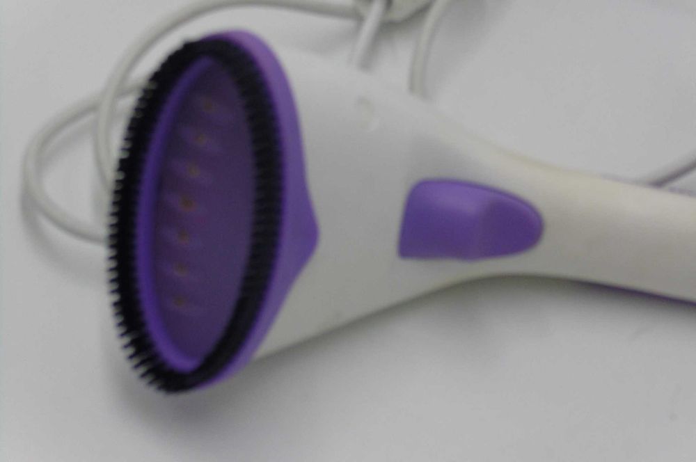 Ręczny steamer parownica do ubrań Philips
GC320/55 żelazko parowe