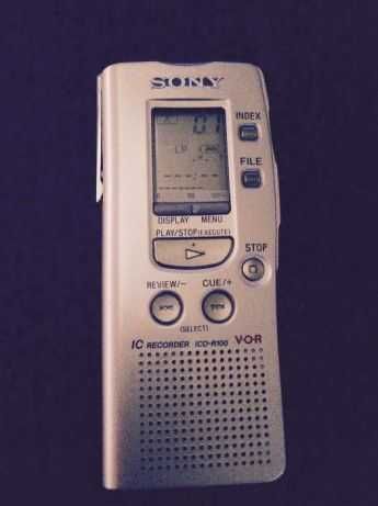 цифровой диктофон Sony ICD-R100