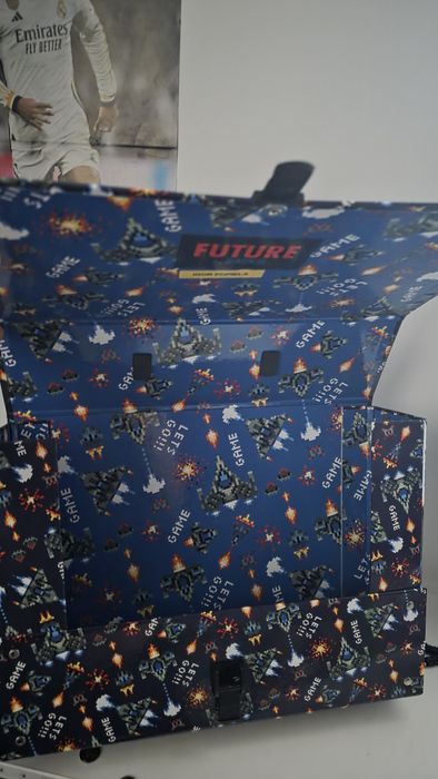 Słuchawki myszka pistolety