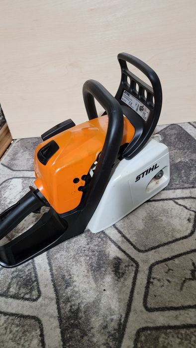 Продам бензопилу STIHL MS 211