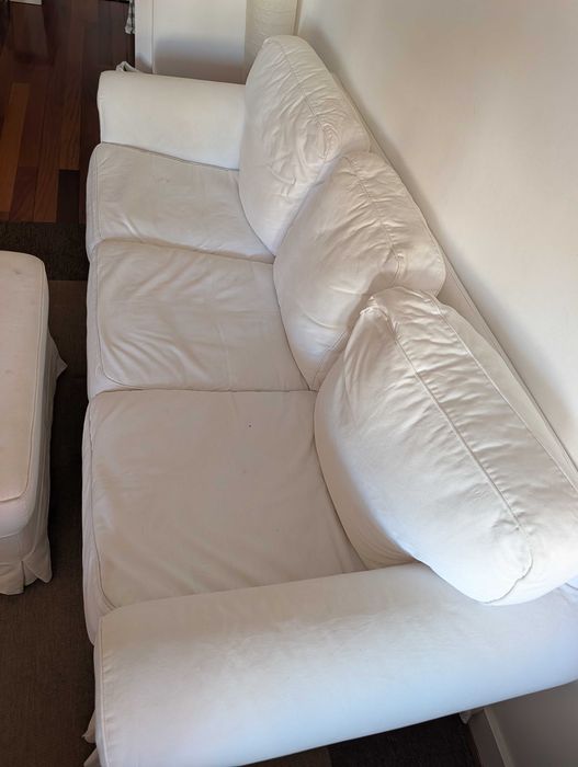 Sofá branco do IKEA