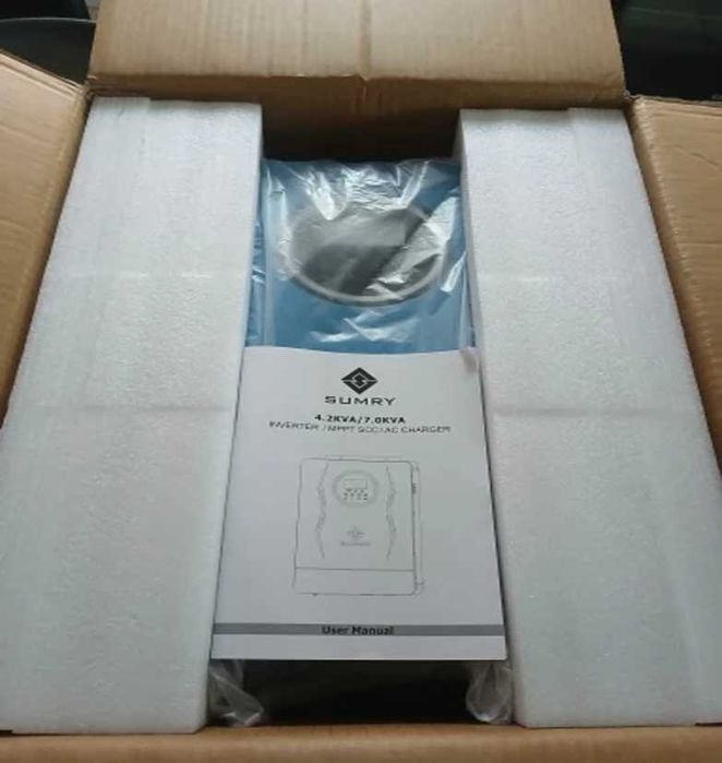 Универсальный гибридный солнечный инвертор SUMRY 2.8 кВт 24V (б/у)