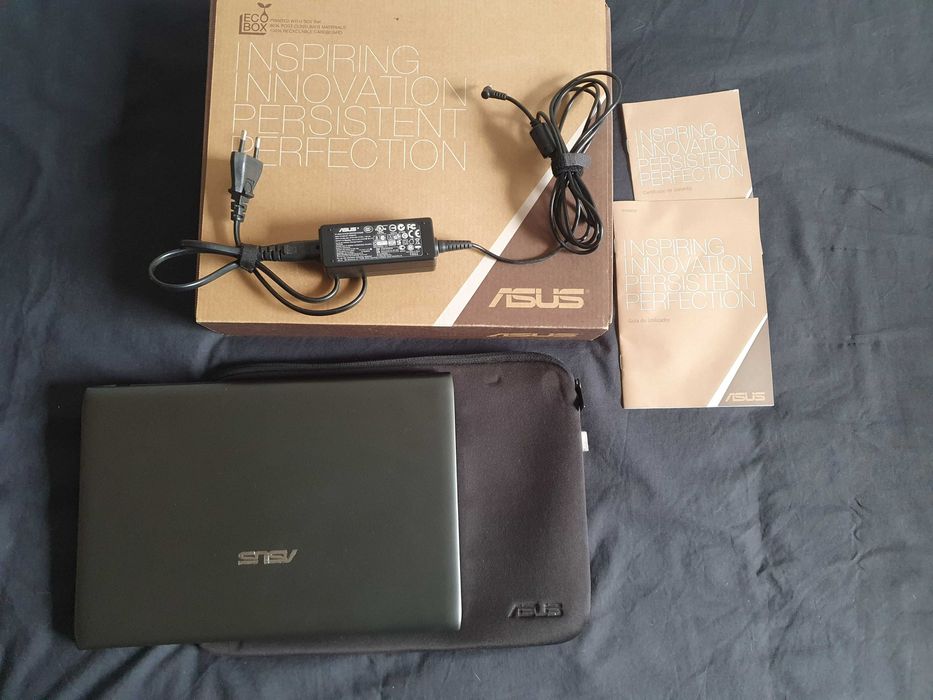 Portátil Asus Eee PC 1225B443512131505377283