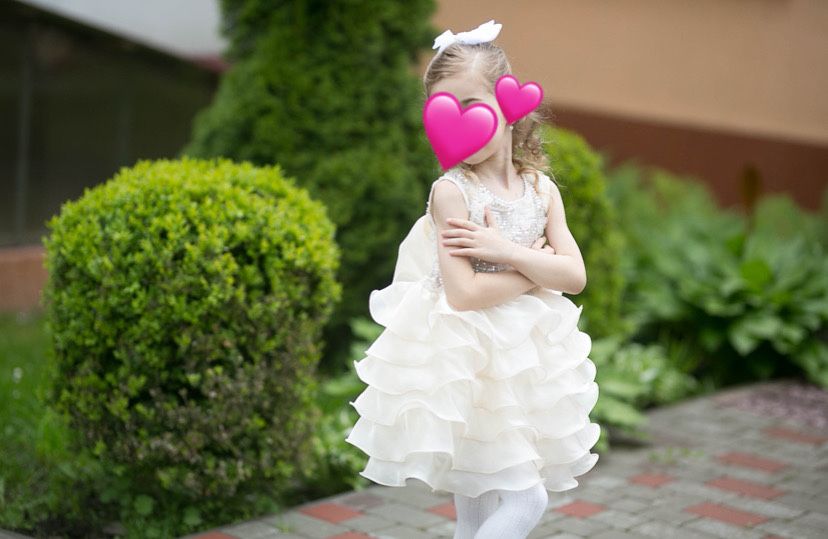 Дитяче біленьке  плаття