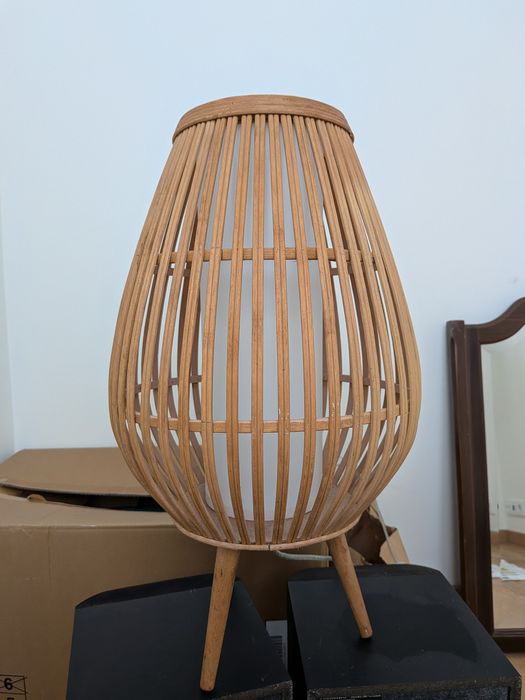 Candeeiro de chão ou móvel