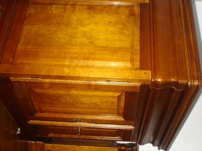 Móvel cerejeira maciço