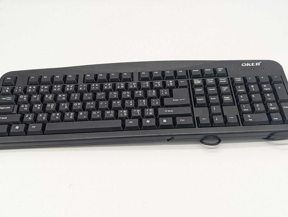 Teclados de computador (conjunto de 6), sendo dois deles flexíveis, e um BT.