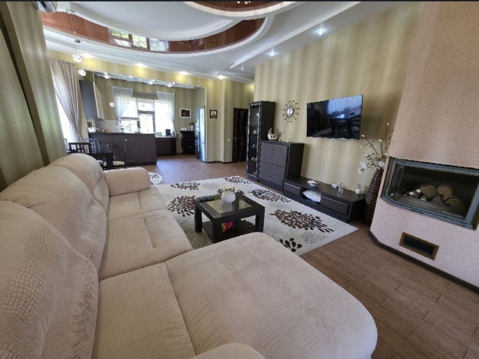 Продаётся качественный добротный дом в начале Обуховки район Некрасова