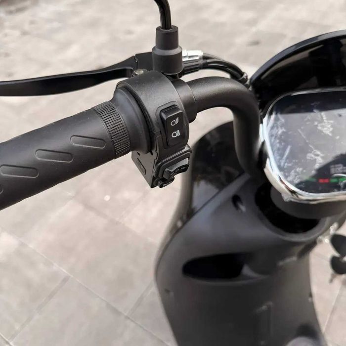 Електроскутер 800W 48V 15Ah Літій-іонний акумулятор
