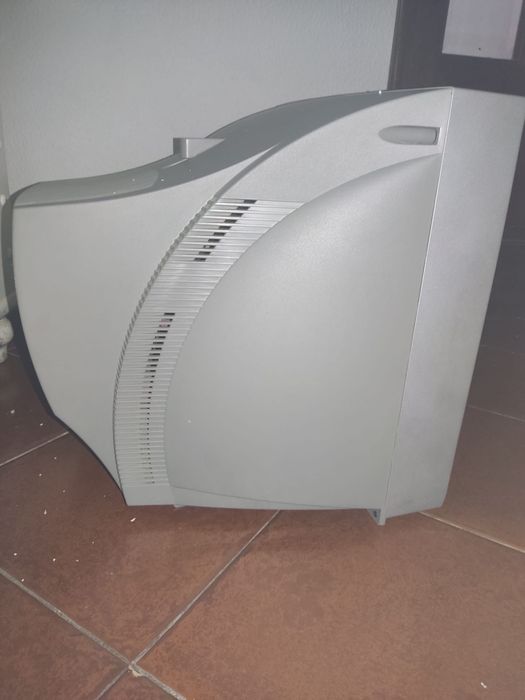 Televisão antiga