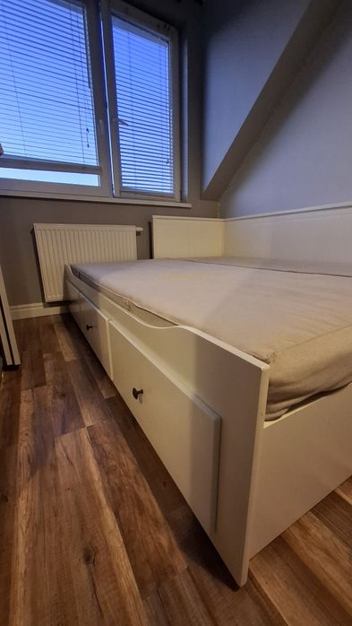Łóżko Ikea Hemnes materac VANNAREID