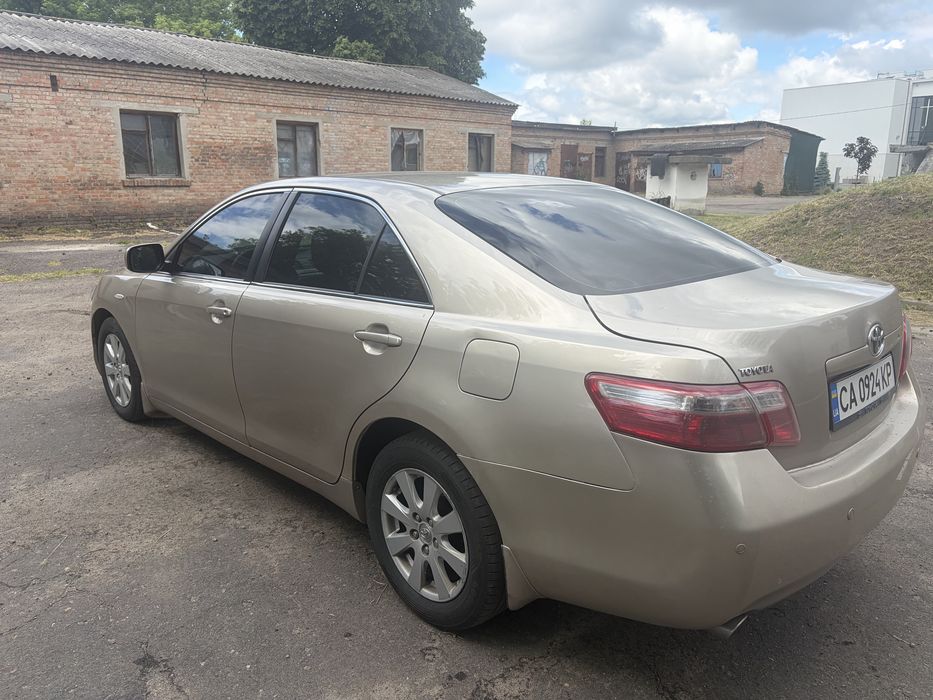 Toyota Camry 3.5 2008року