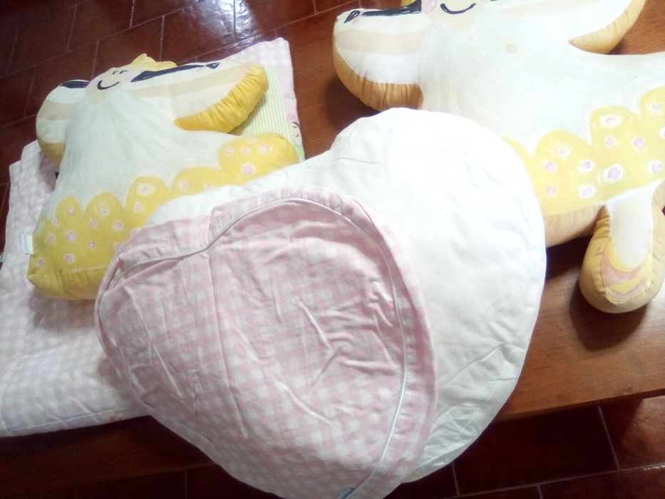 Edredom e capa para cama de menina