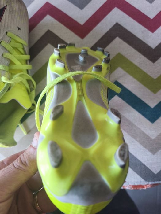 Chuteiras Adidas F50  34