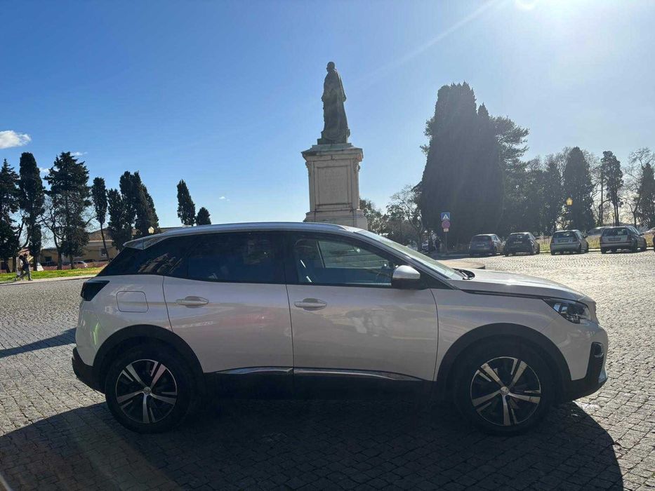 Peugeot 3008 Allure automático