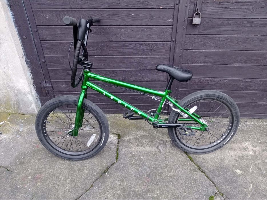 Rower BMX Mongoose L100 Legion