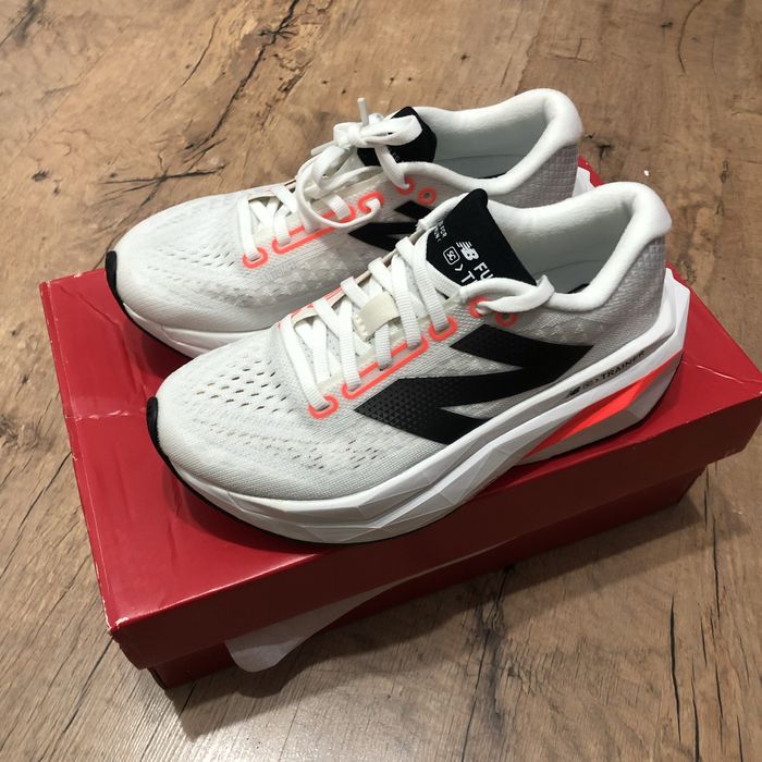 New Balance FuelCell SuperComp