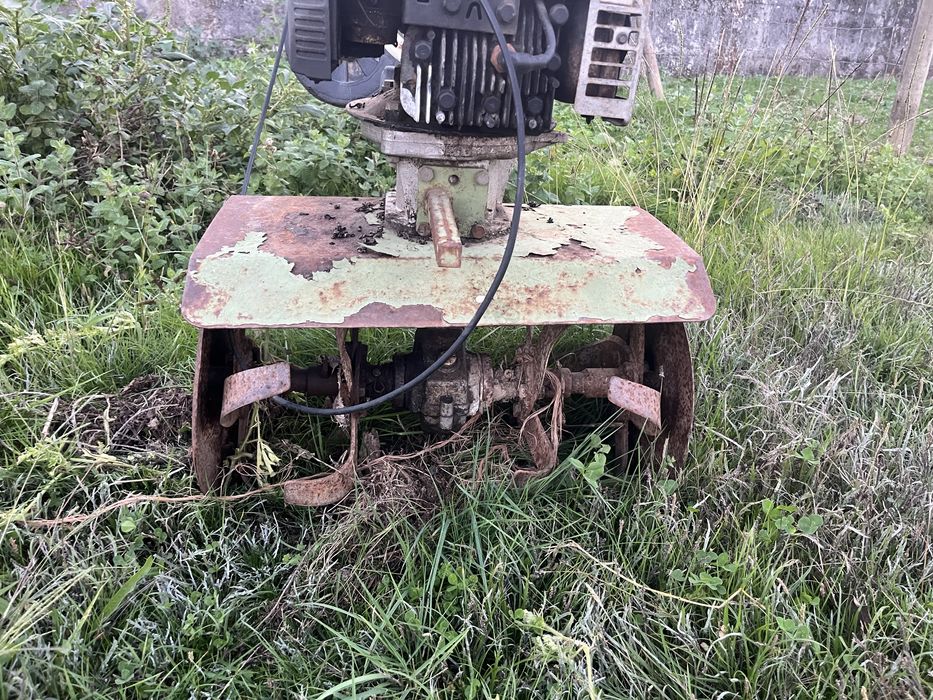 Moto enxada.