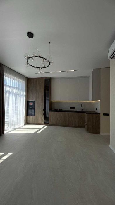 'Сучасний таунхаус 125 м² з дизайнерським ремонтом у с. Ліски