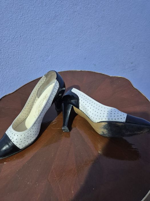 Sapatos em pele N 35