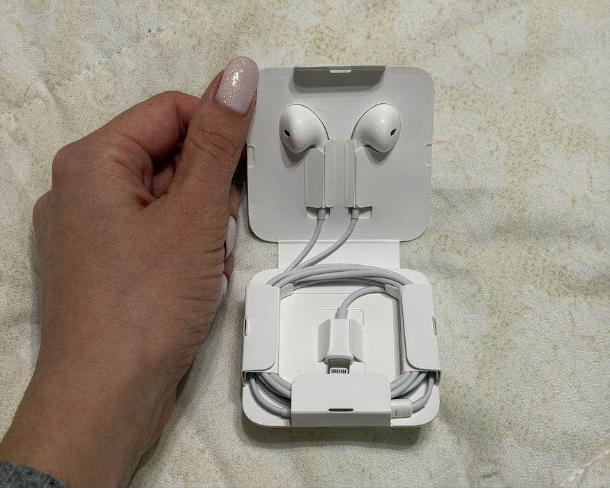 Навушники apple earpods lightning
