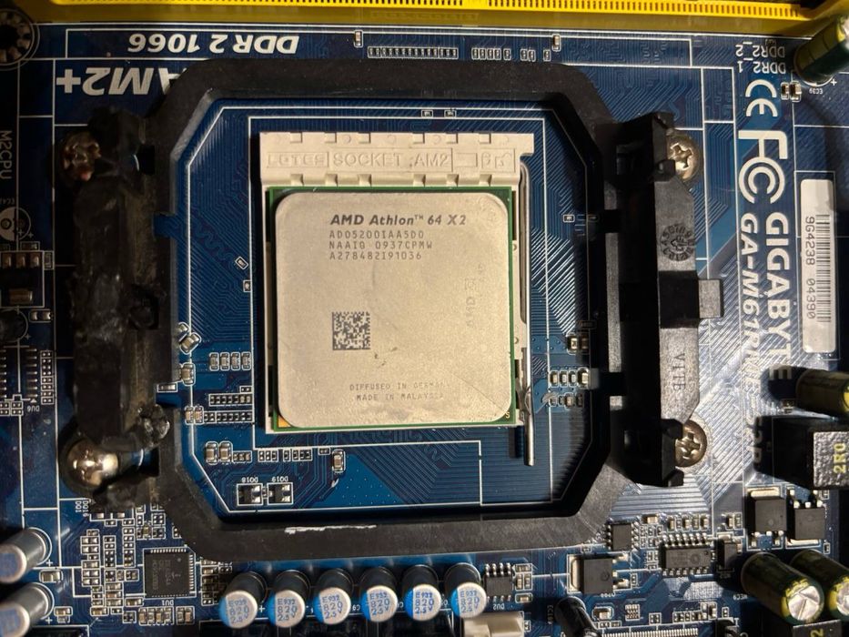 Gigabyte GA-M61PME-S2 з чипсетом NVIDIA GeForce 610