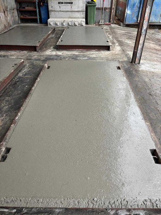 Sprzedam nowe płyty betonowo drogowe 300x150x16 125złotych za metr2