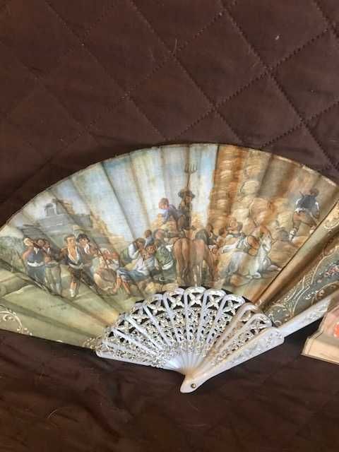 Leques antigos em bom estado