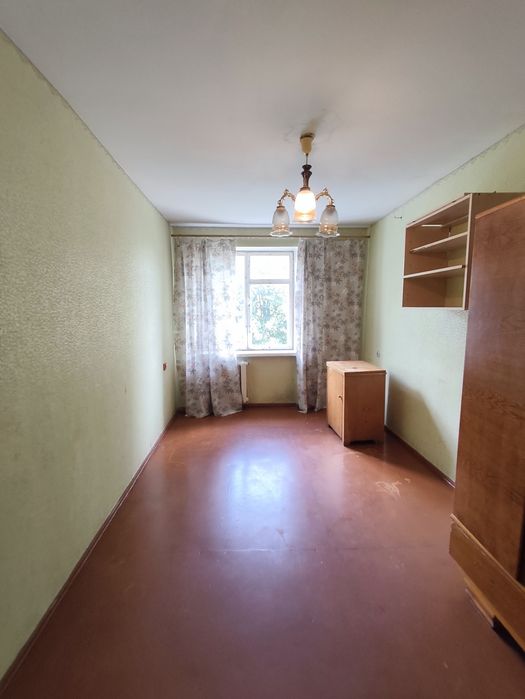 Продам 3к квартиру на Кн. Романа. 57 м.кв.