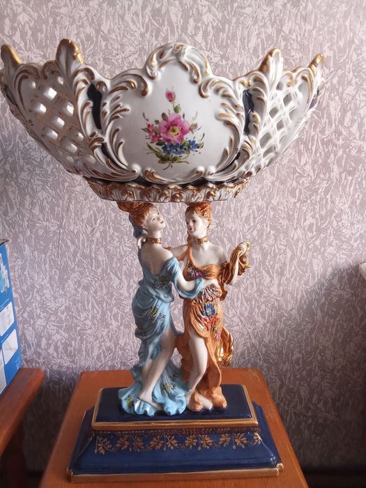 Статуэтка фруктовница оригинал