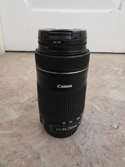 Objetiva Canon EF-S 55-250mm F4-5.6 IS STM